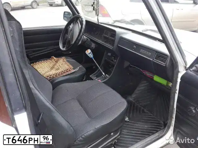 Фото автомобиля LADA 2107, 2001 — госномер Т646РН56. Цвет: ЯРКО-БЕЛЫЙ