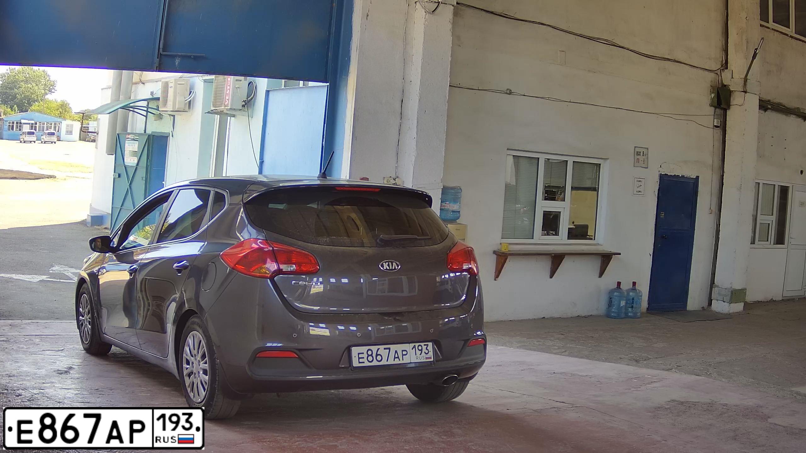 Фото автомобиля KIA CEED, 2012 — госномер У382ЕХ76. Цвет: СЕРЫЙ МЕТАЛЛИК