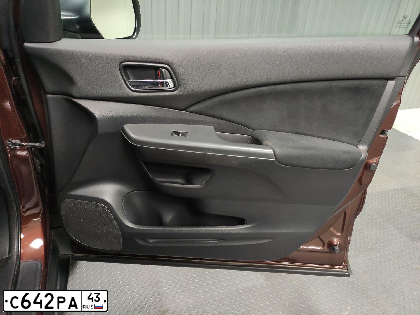 Фото автомобиля HONDA CR-V, 2013 — госномер Р966НЕ159. Цвет: Коричневый