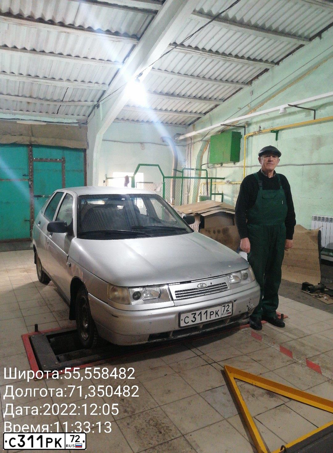 Фото автомобиля LADA 2112, 2005 — госномер Х951НМ55