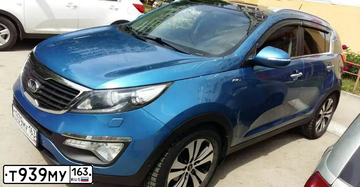 Фото автомобиля KIA SPORTAGE, 2012 — госномер Е922ВЕ716. Цвет: СИНИЙ