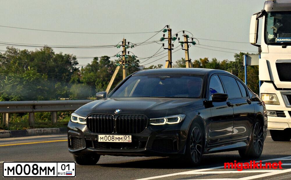 Фото автомобиля LADA 2170 PRIORA, 2009 — госномер Е050ХХ123. Цвет: СВЕТЛО-СЕРЕБ МЕТАЛЛ