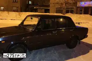 Фото автомобиля LADA 2105 LADA, 2008 — госномер О522ХН29. Цвет: БОРДОВЫЙ