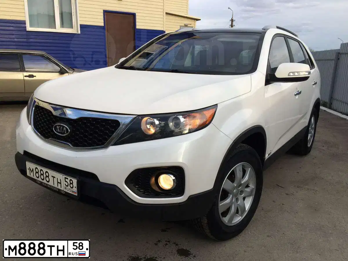Фото автомобиля TOYOTA COROLLA, 2013 — госномер М888ТН58. Цвет: ЧЕРНЫЙ