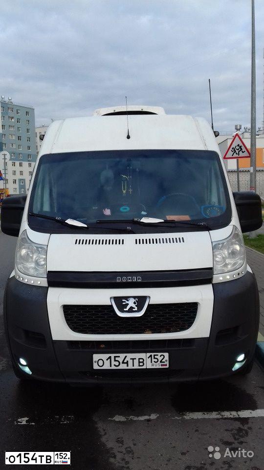 Фото автомобиля PEUGEOT BOXER, 2013 — госномер О154ТВ152. Цвет: Белый