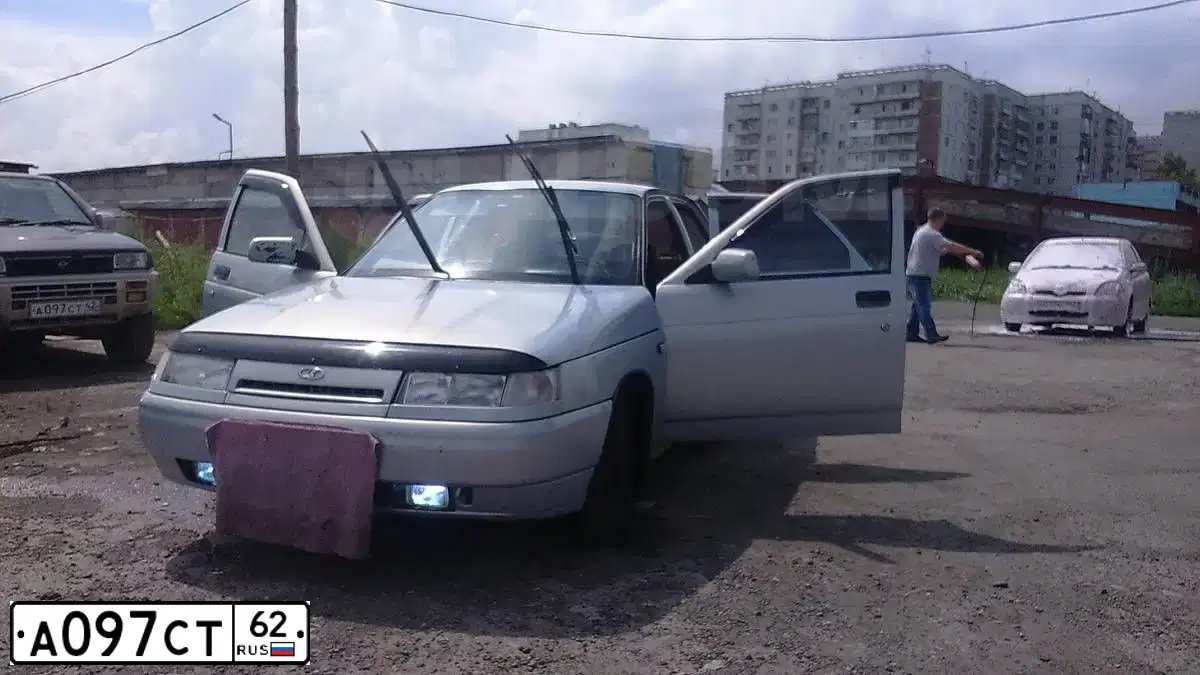 Фото автомобиля LADA 2190 GRANTA, 2017 — госномер Н500СМ126. Цвет: Белый