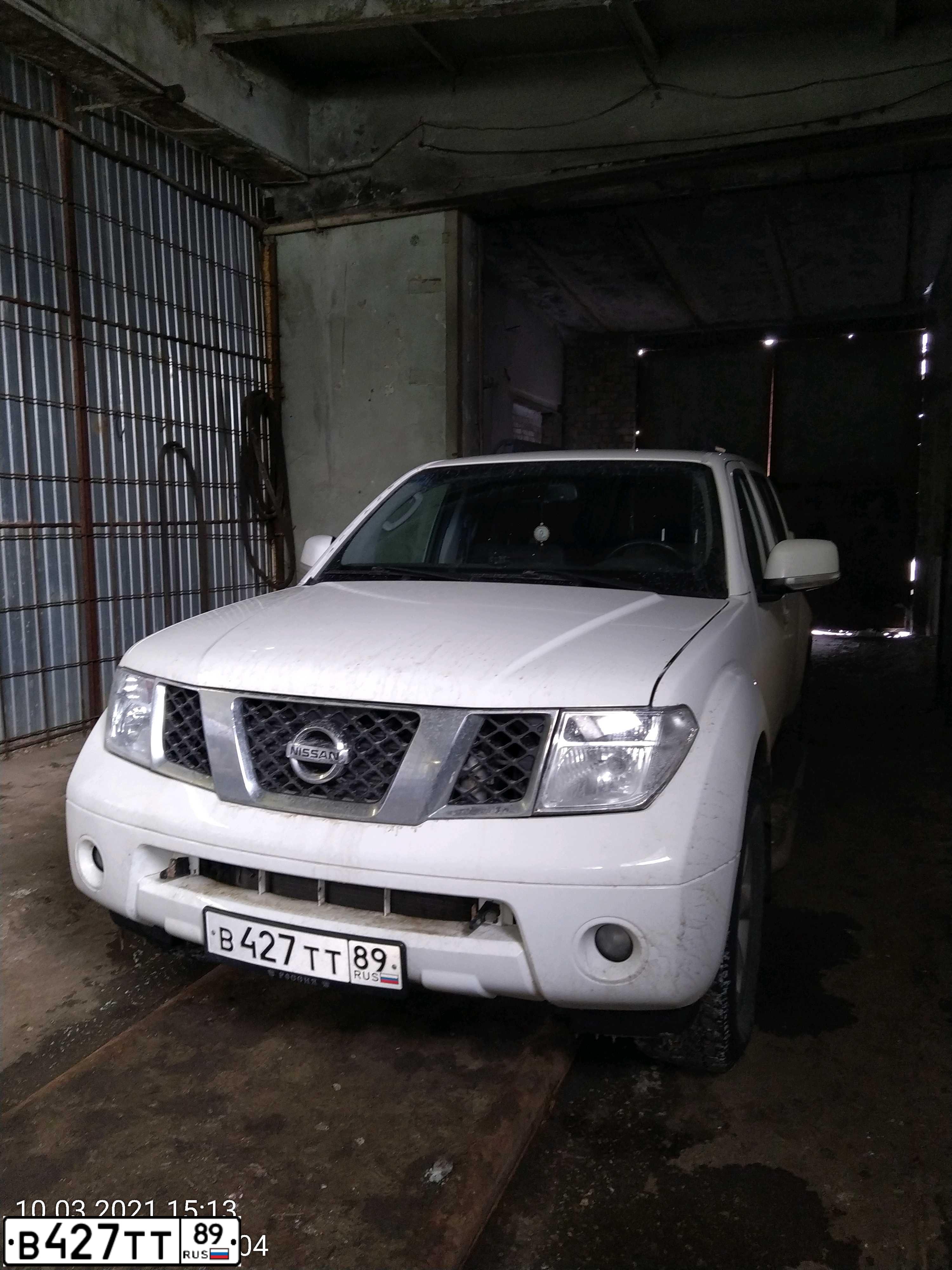 Фото автомобиля NISSAN PATHFINDER, 2008 — госномер М308ТХ763. Цвет: Белый