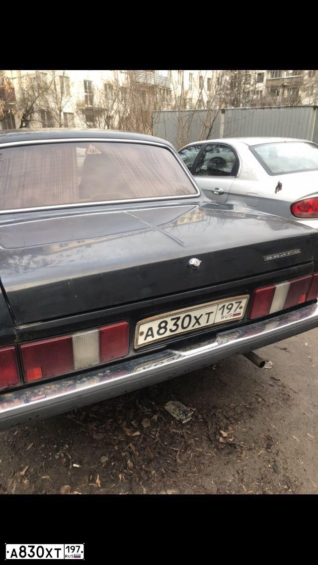 Фото автомобиля GAZ 3102 WOLGA, 2004 — госномер А830ХТ197. Цвет: ЧЕРНЫЙ