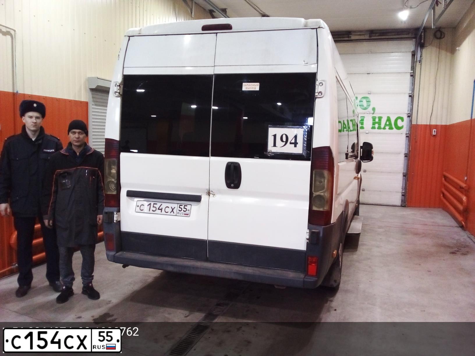 Фото автомобиля PEUGEOT BOXER, 2011 — госномер О545РА62. Цвет: Белый
