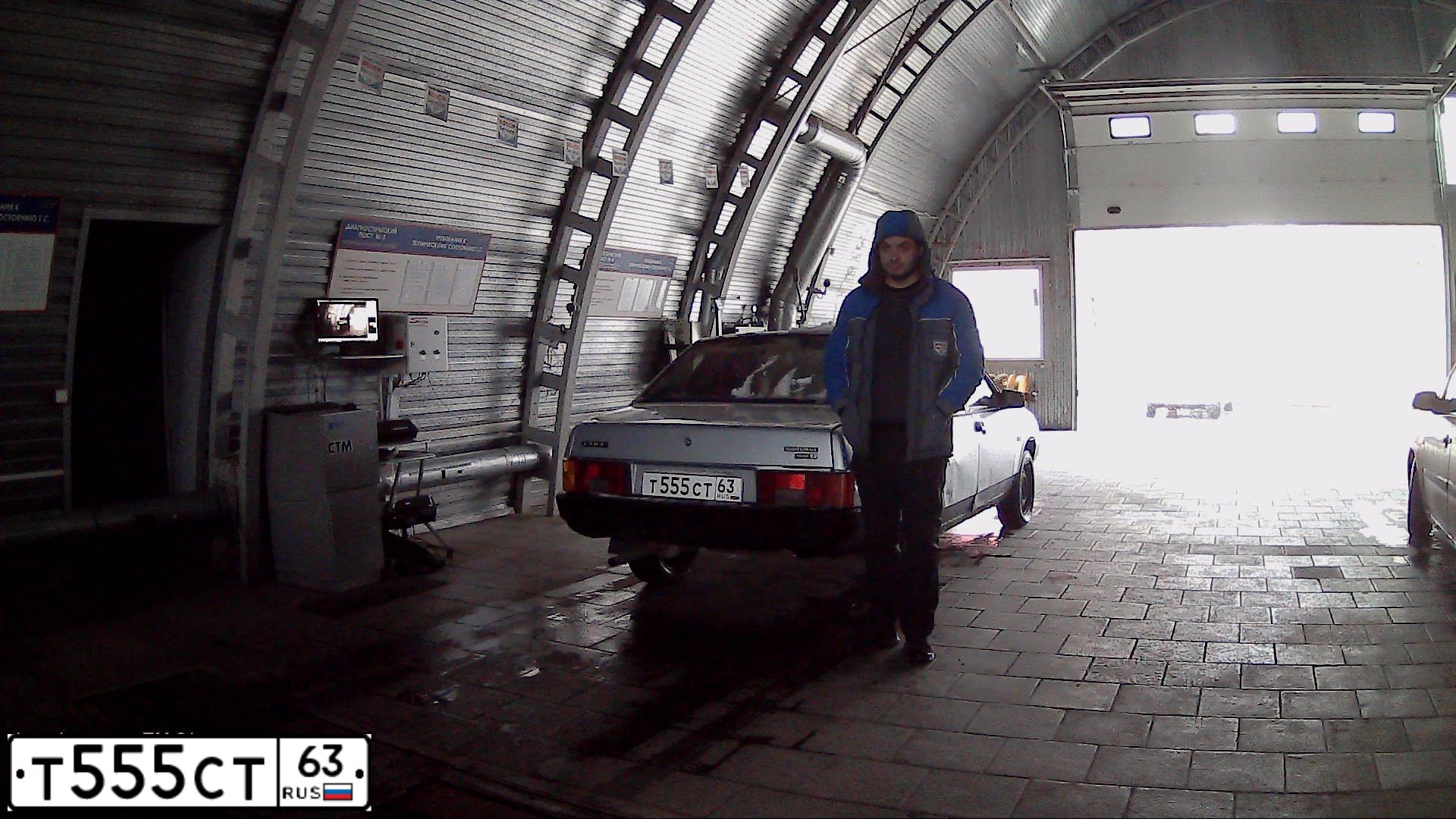 Фото автомобиля LADA 2109 SAMARA, 1990 — госномер Т555СТ63. Цвет: БЕЛЫЙ