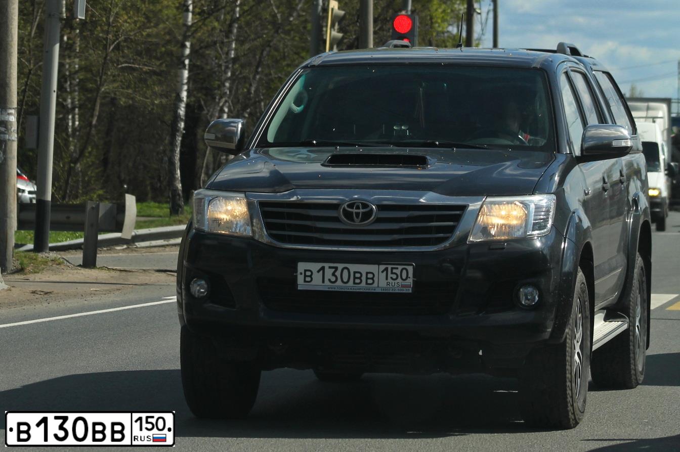 Фото автомобиля SUZUKI GRAND VITARA, 2011 — госномер А979КС977
