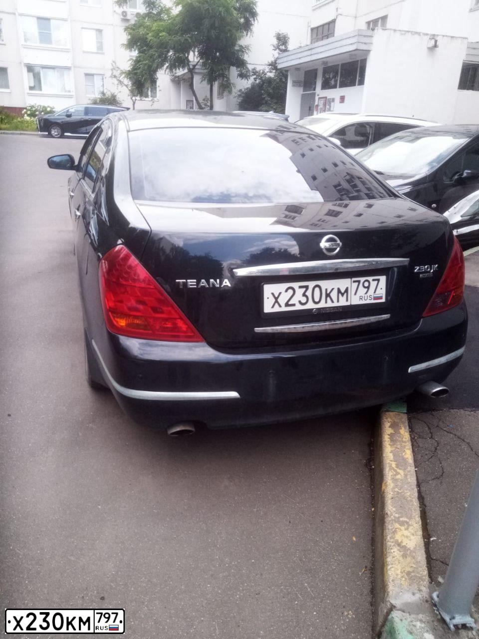 Фото автомобиля NISSAN TEANA, 2006 — госномер Х230КМ797. Цвет: ЧЕРНЫЙ