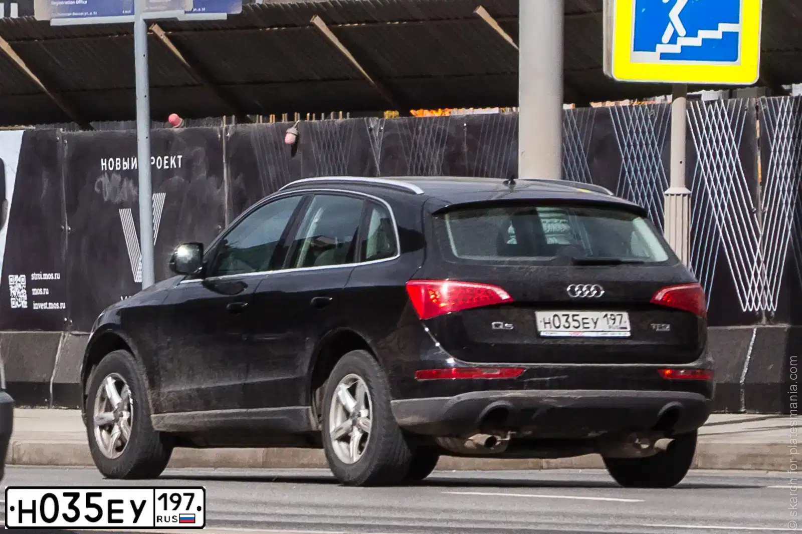 Фото автомобиля AUDI Q5, 2010 — госномер Н035ЕУ197. Цвет: ЧЕРНЫЙ