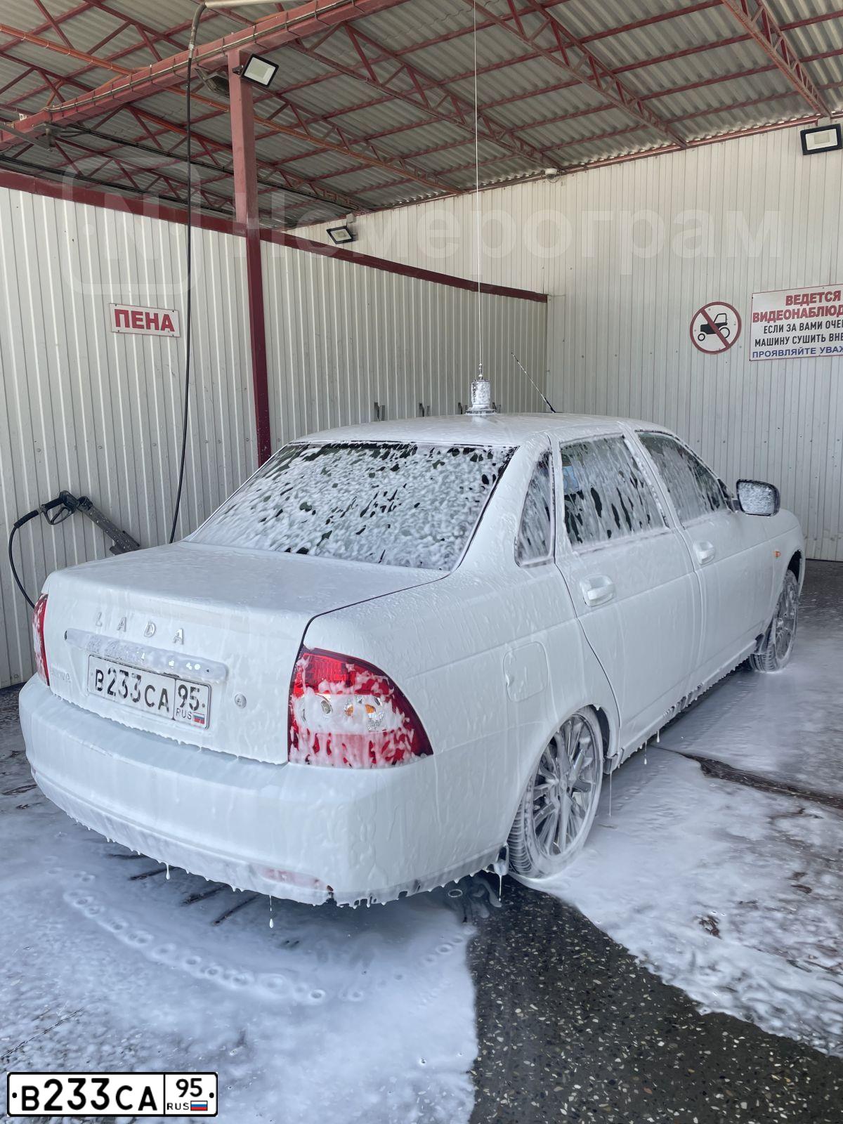 Фото автомобиля LADA 2170 PRIORA, 2018 — госномер В233СА95. Цвет: БЕЛЫЙ