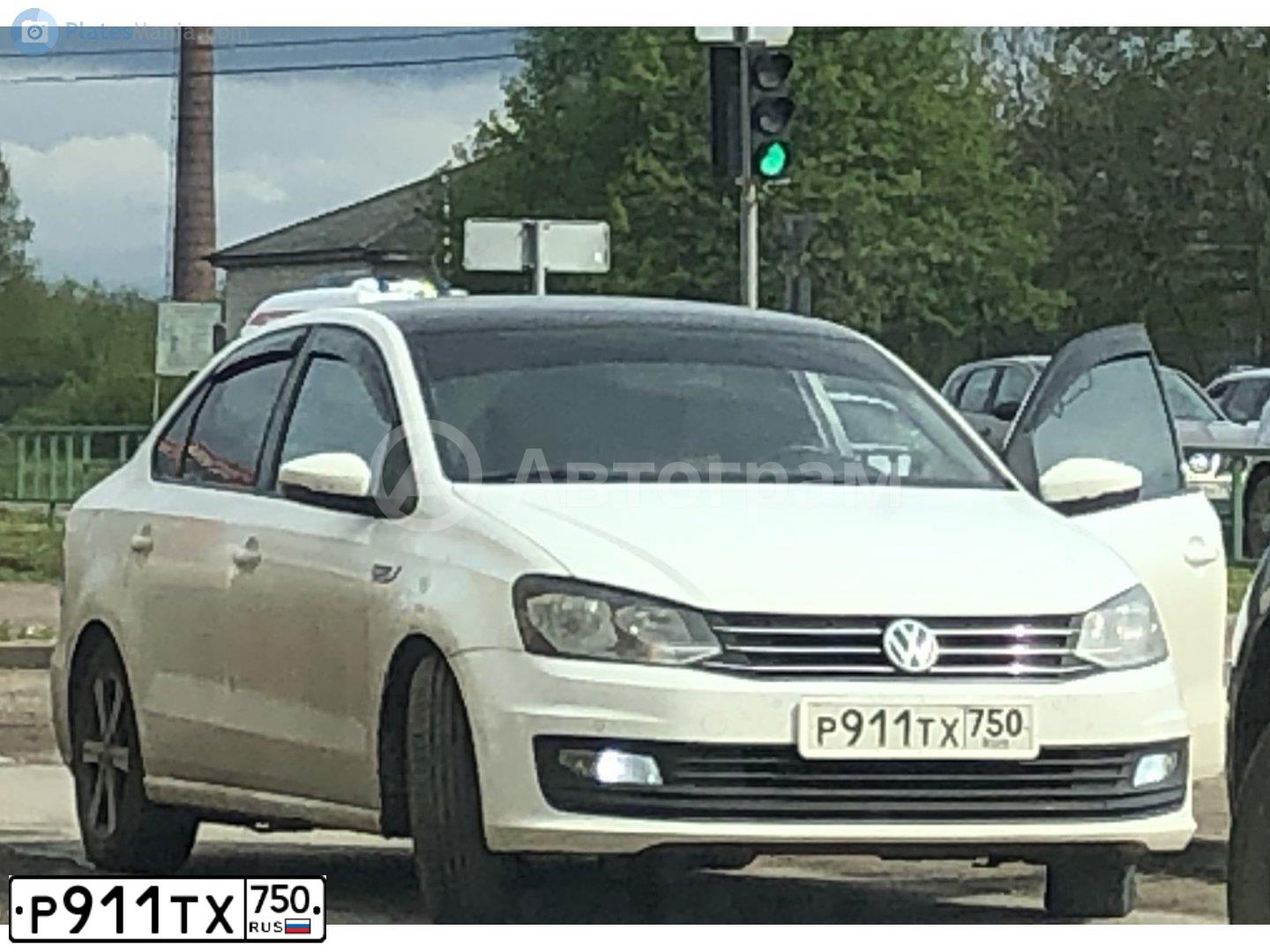 Фото автомобиля VOLKSWAGEN POLO, 2019 — госномер Р911ТХ750. Цвет: БЕЛЫЙ ЖЕЛТЫЙ СЕРЫЙ