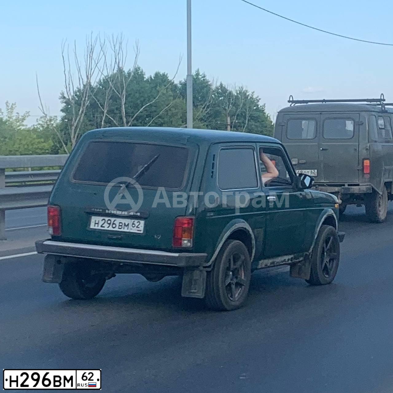 Фото автомобиля LADA 2121 NIVA, 2000 — госномер Н296ВМ62. Цвет: ЗЕЛЕНЫЙ