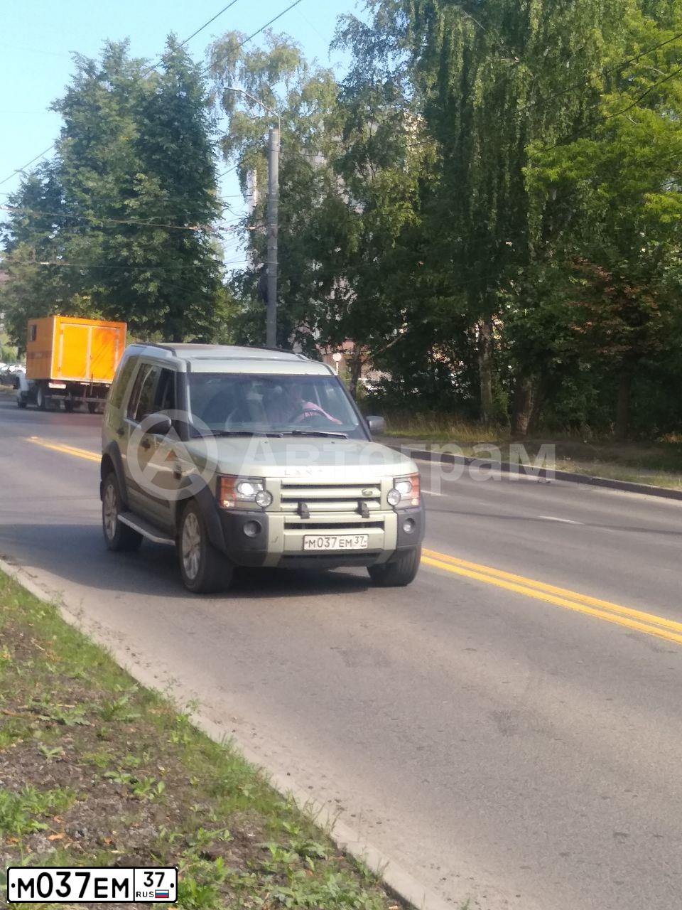 Фото автомобиля FORD EXPLORER, 2014 — госномер М037ЕМ37. Цвет: Белый
