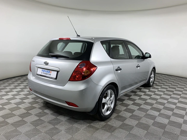 Фото автомобиля KIA CEED, 2008 — госномер Н124ММ761. Цвет: Серый