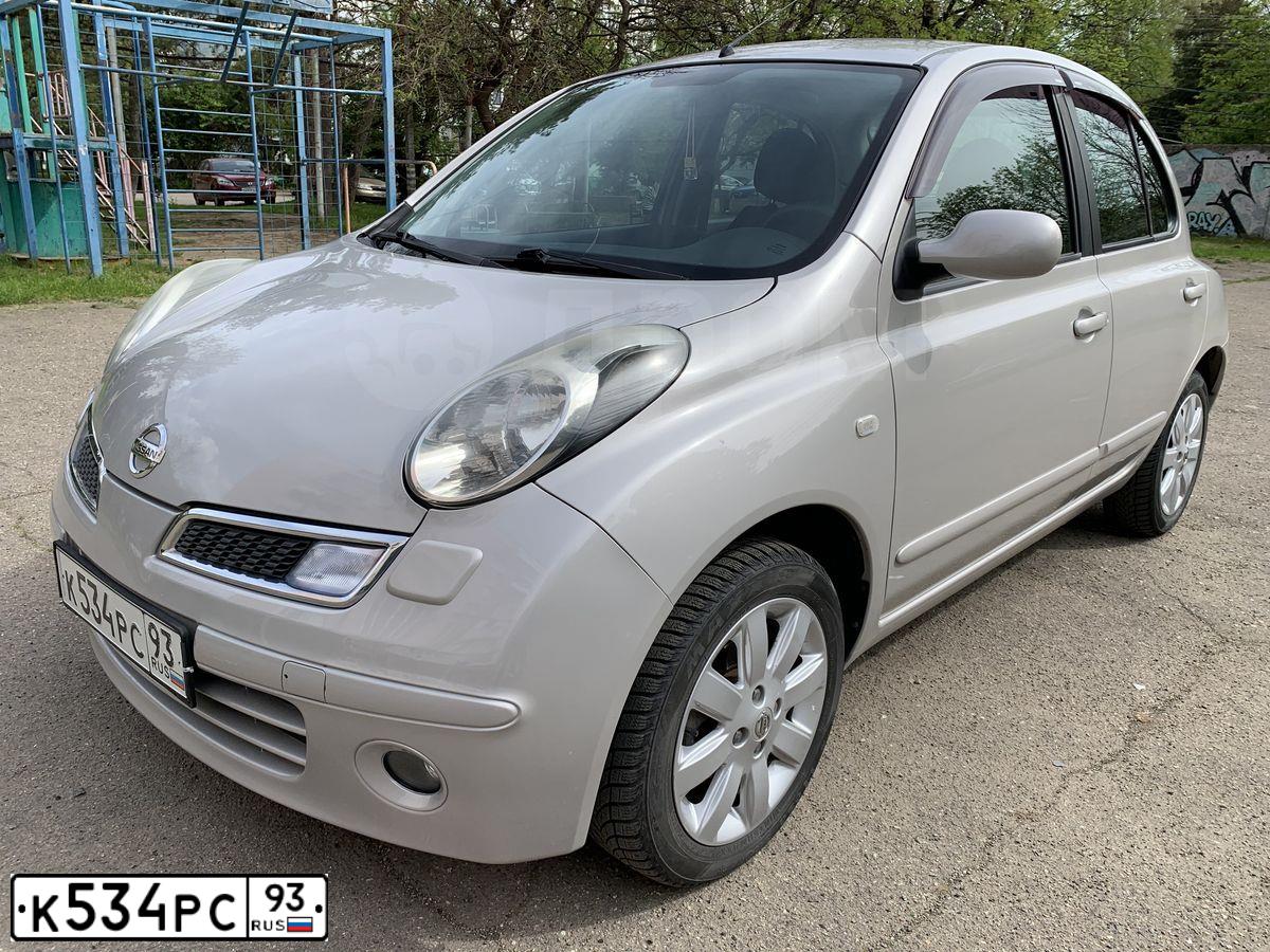 Фото автомобиля NISSAN MICRA, 2008 — госномер М452ВА180. Цвет: СЕРЫЙ