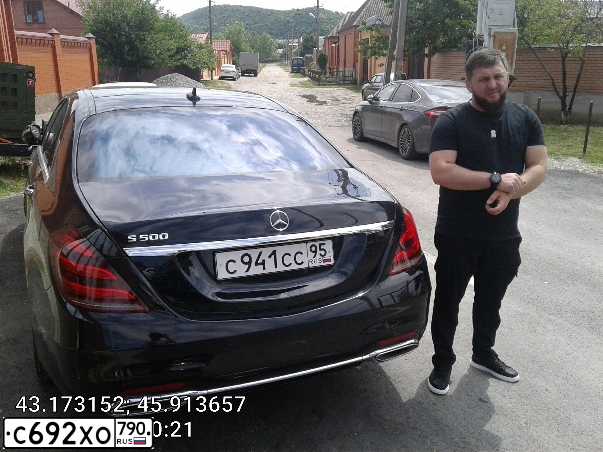 Фото автомобиля MERCEDES-BENZ S-CLASS, 2016 — госномер К824КН95. Цвет: ЧЕРНЫЙ