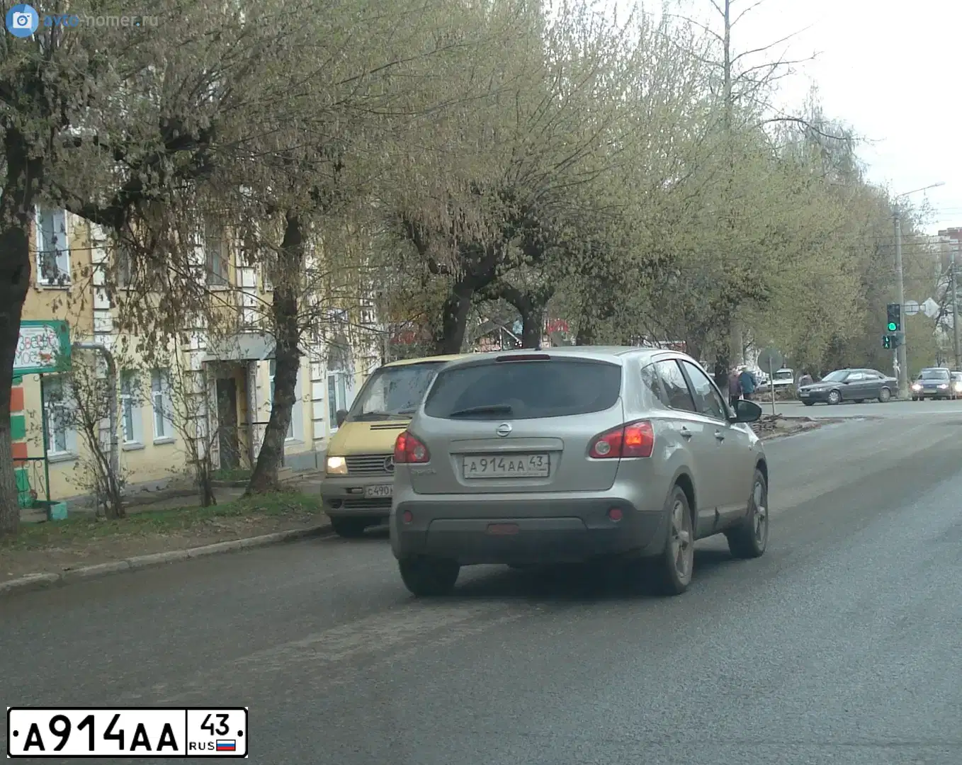 Фото автомобиля NISSAN QASHQAI, 2009 — госномер А914АА43. Цвет: Серебристый