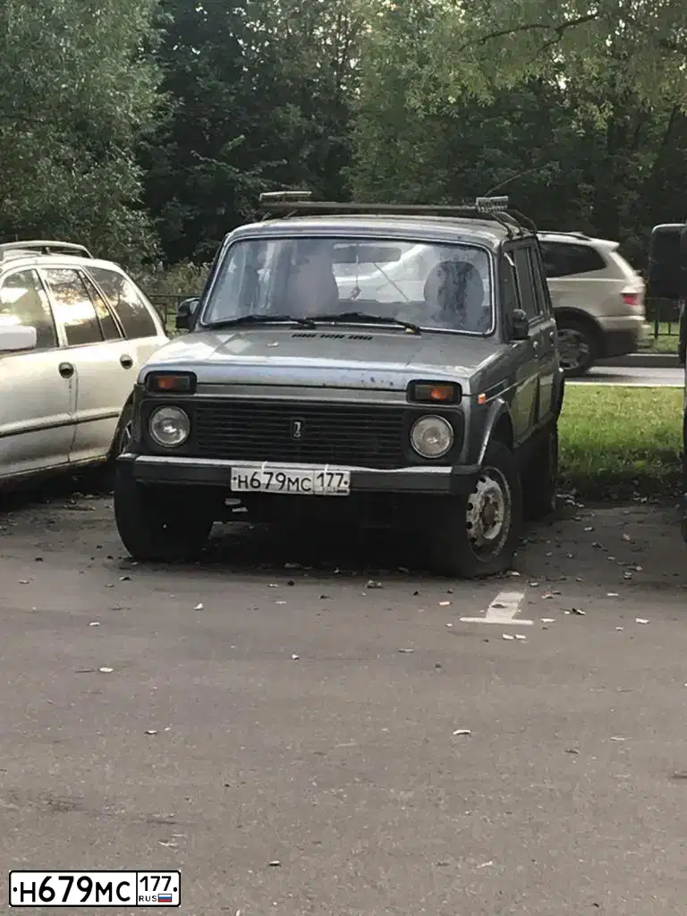 Фото автомобиля LADA NIVA, 2006 — госномер О029РВ71. Цвет: СЕРО-ЗЕЛЕНЫЙ