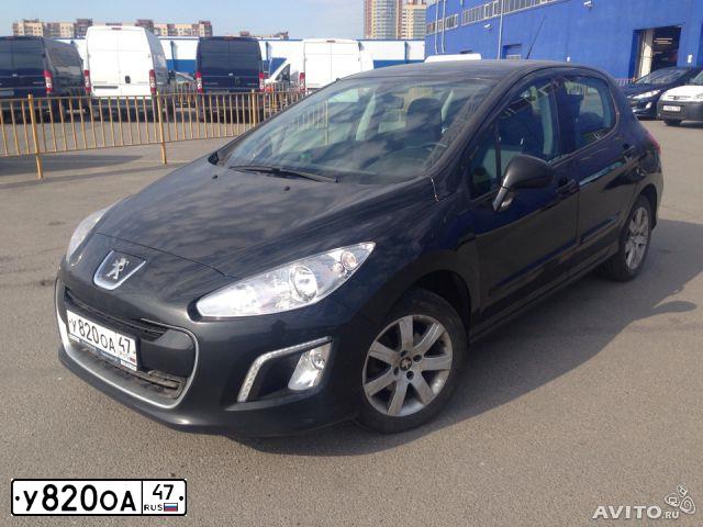 Фото автомобиля PEUGEOT 308, 2011 — госномер У820ОА47. Цвет: ЧЕРНЫЙ