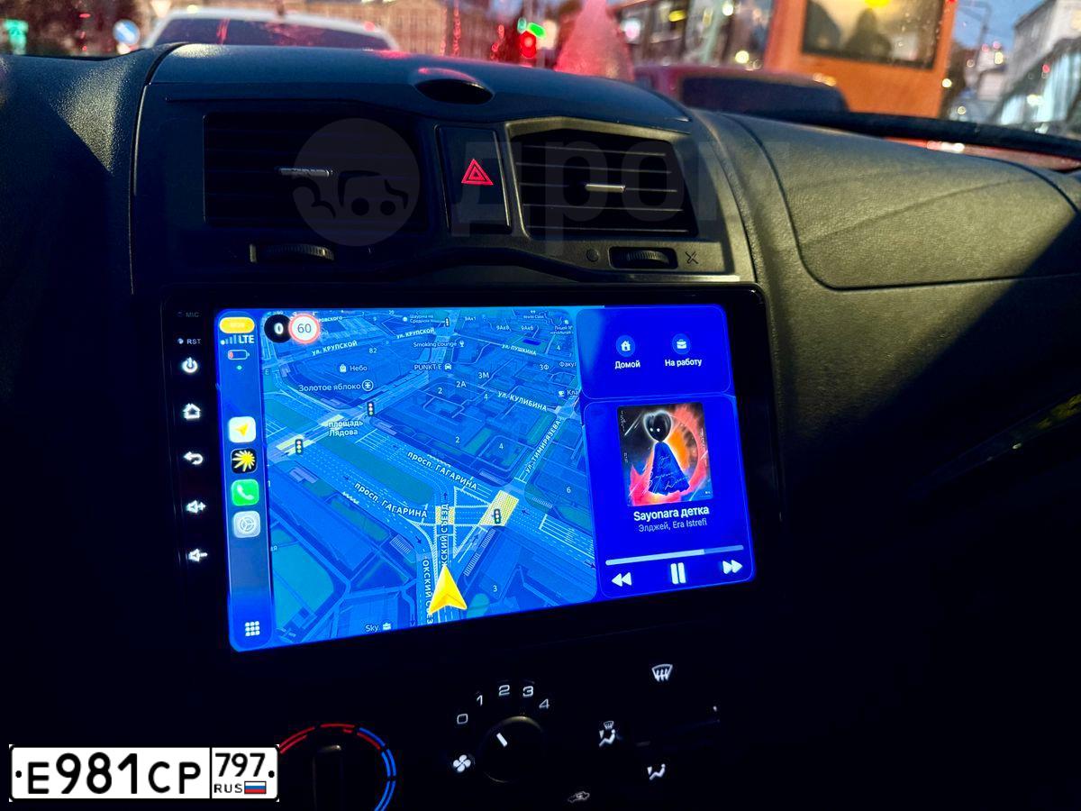 Фото автомобиля LADA 2190 GRANTA, 2019 — госномер Е981СР797. Цвет: РОЗОВЫЙ