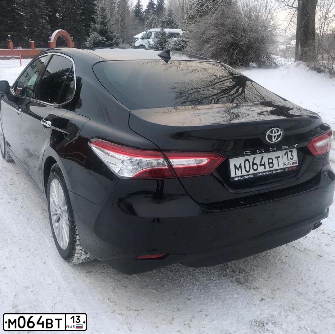 Фото автомобиля TOYOTA CAMRY, 2020 — госномер Е616ЕС95. Цвет: ЧЕРНЫЙ