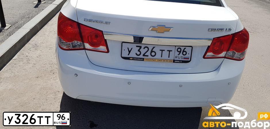 Фото автомобиля CHEVROLET CRUZE, 2012 — госномер К683КУ196. Цвет: Белый