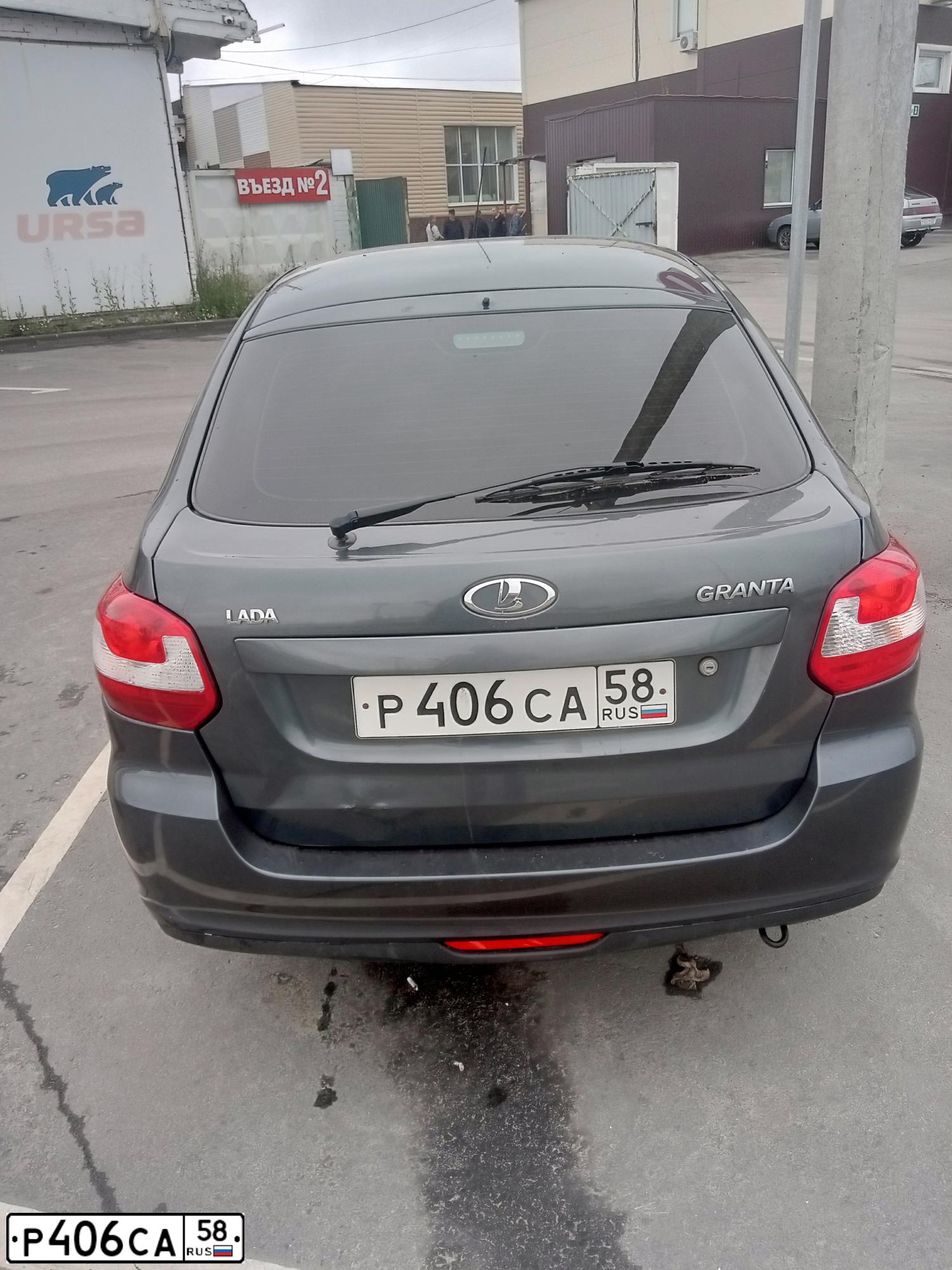 Фото автомобиля LADA 2191 GRANTA, 2015 — госномер Р406СА58. Цвет: СЕРЕБРИСТО-ТЕМНО СЕРЫЙ