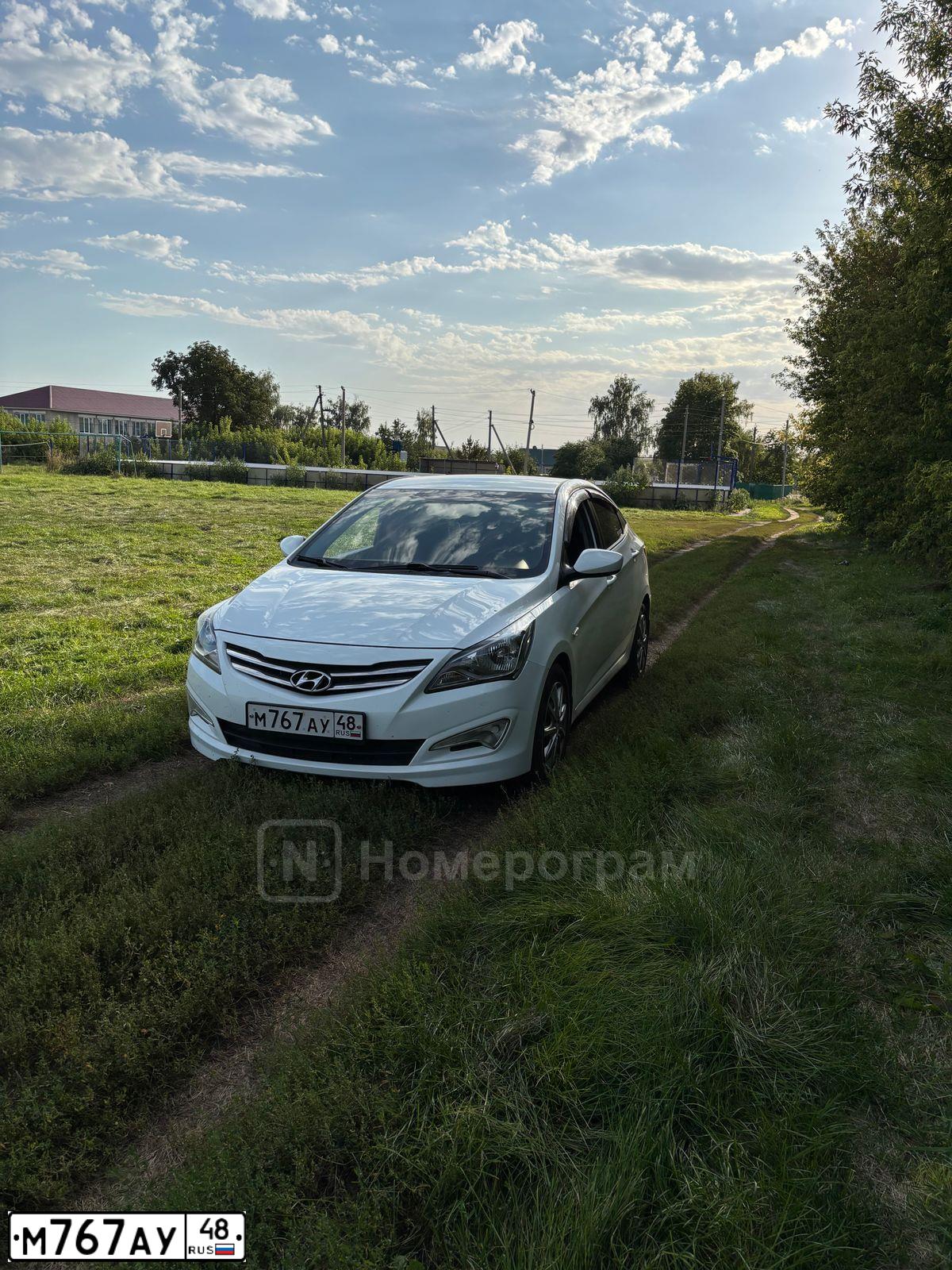 Фото автомобиля LADA 2121 NIVA, 2012 — госномер М767АУ48. Цвет: Темно-зеленый
