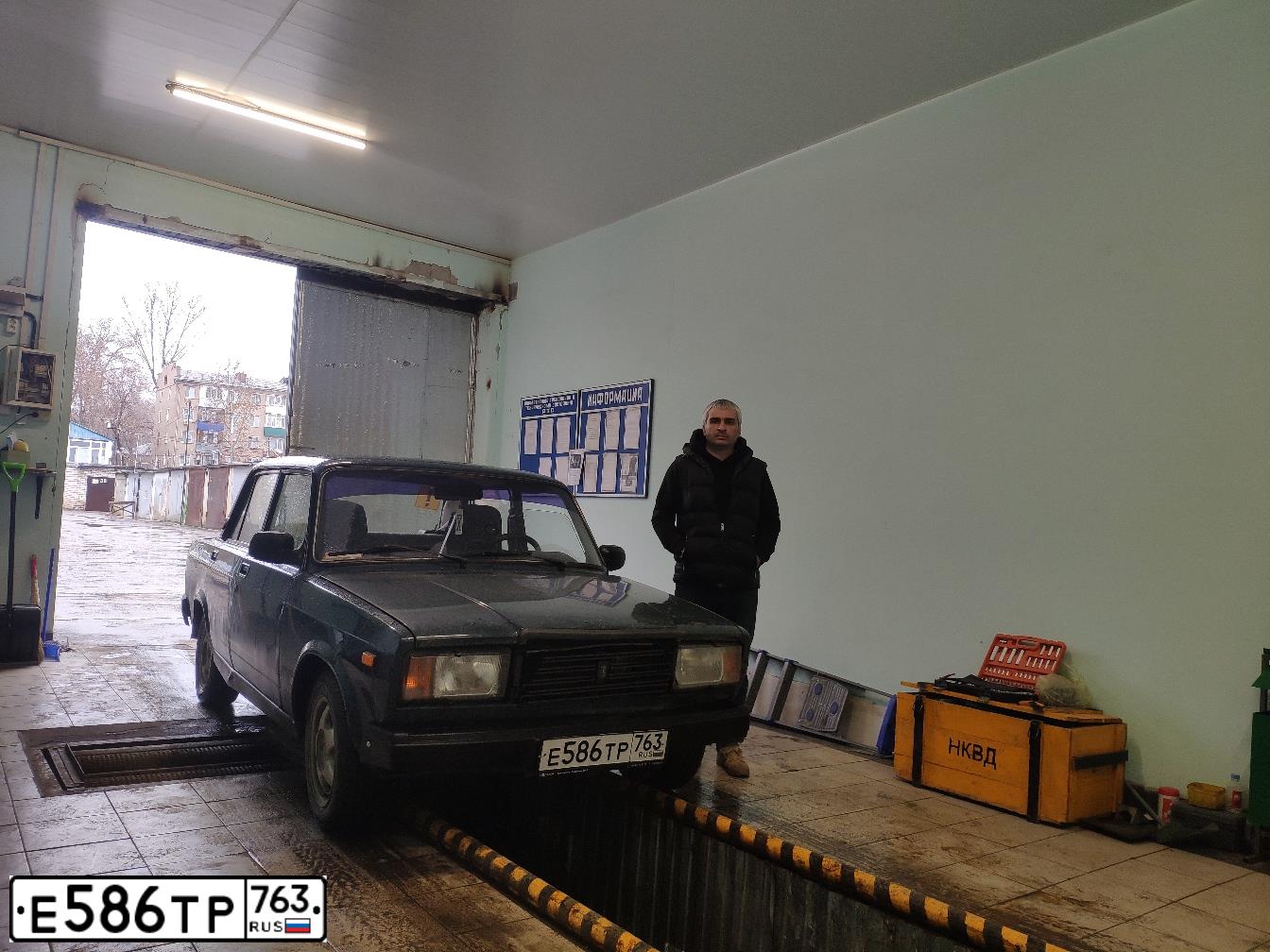Фото автомобиля LADA 2107, 2008 — госномер Е586ТР763. Цвет: Темно-зеленый