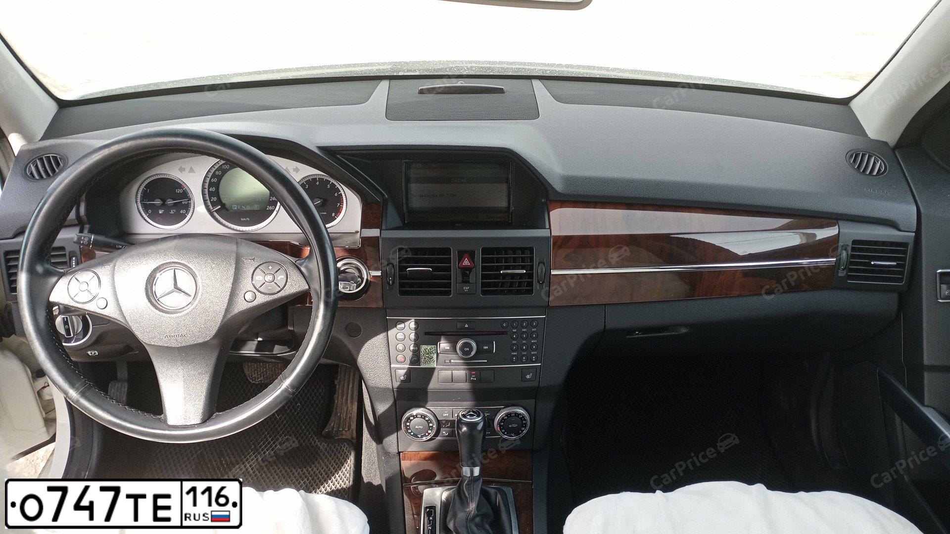 Фото автомобиля MERCEDES GLK-KLASSE, 2011 — госномер О747ТЕ116. Цвет: Белый