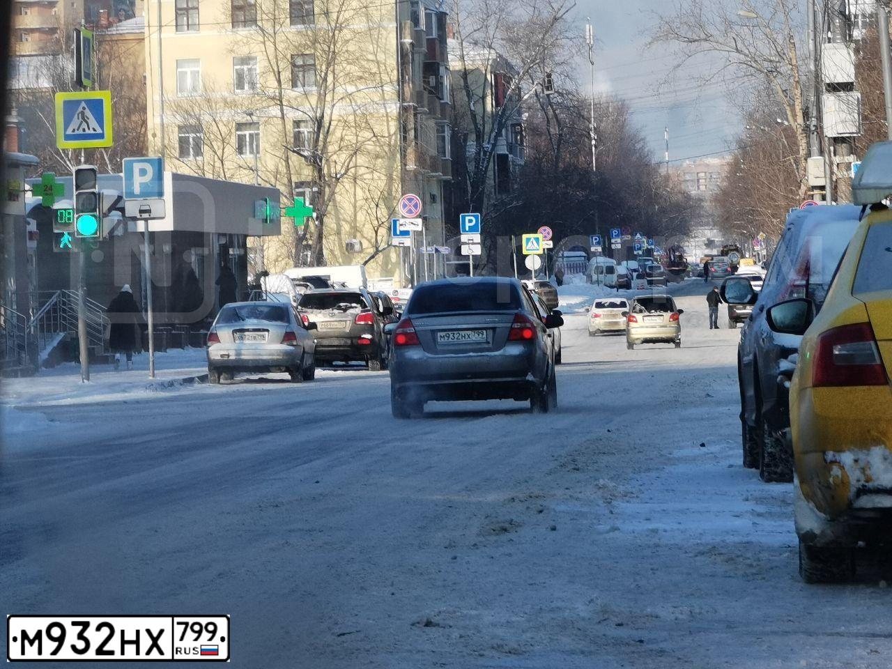 Фото автомобиля CHEVROLET AVEO, 2009 — госномер М932НХ799. Цвет: СЕРЫЙ