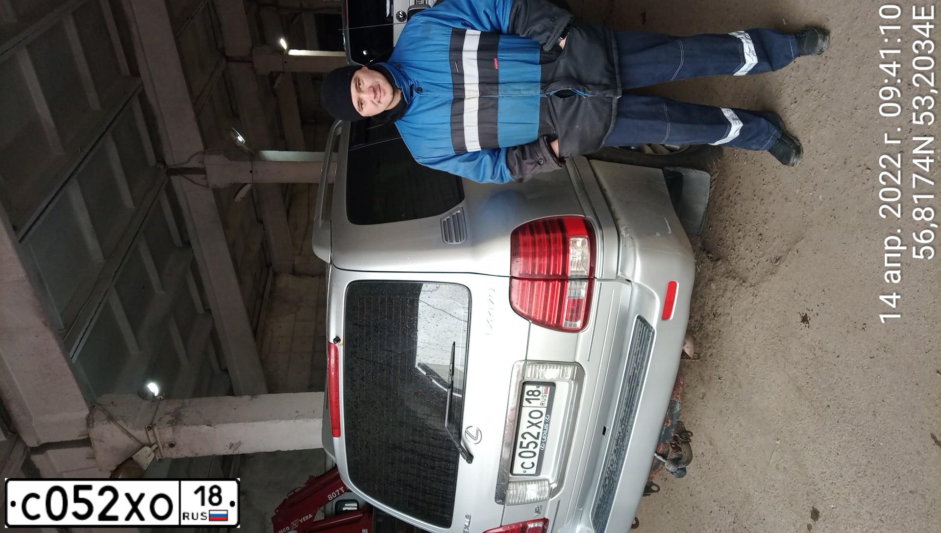Фото автомобиля LEXUS LX, 2005 — госномер А007АА18. Цвет: СЕРЕБРИСТЫЙ