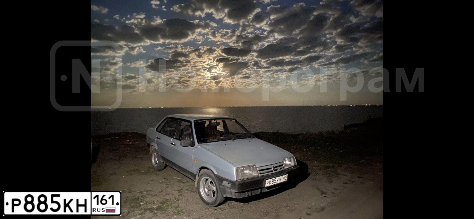Фото автомобиля LADA 2109 SAMARA, 1999 — госномер Р885КН161. Цвет: СЕРЕБРИСТО ЖЕЛТО-ЗЕЛЕНЫЙ