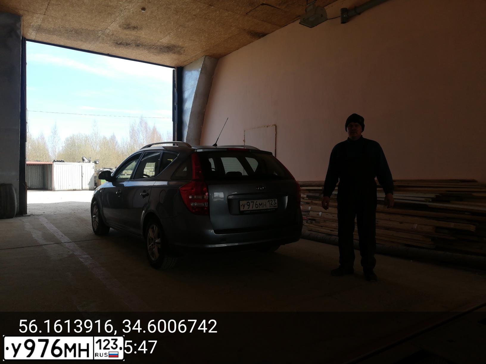 Фото автомобиля KIA CEED ED, 2009 — госномер Н681ЕС180