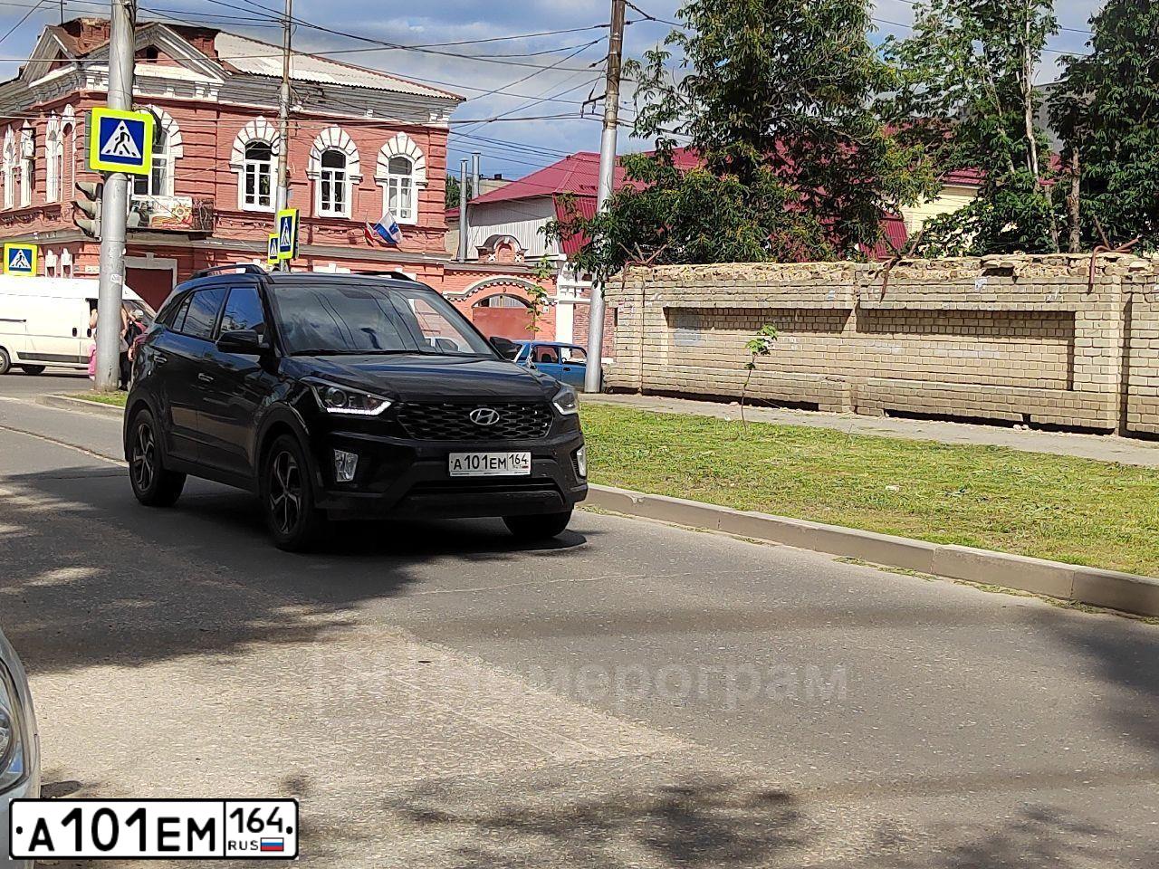 Фото автомобиля CHEVROLET NIVA, 2014 — госномер А101ЕМ164. Цвет: Темно-серый металлик