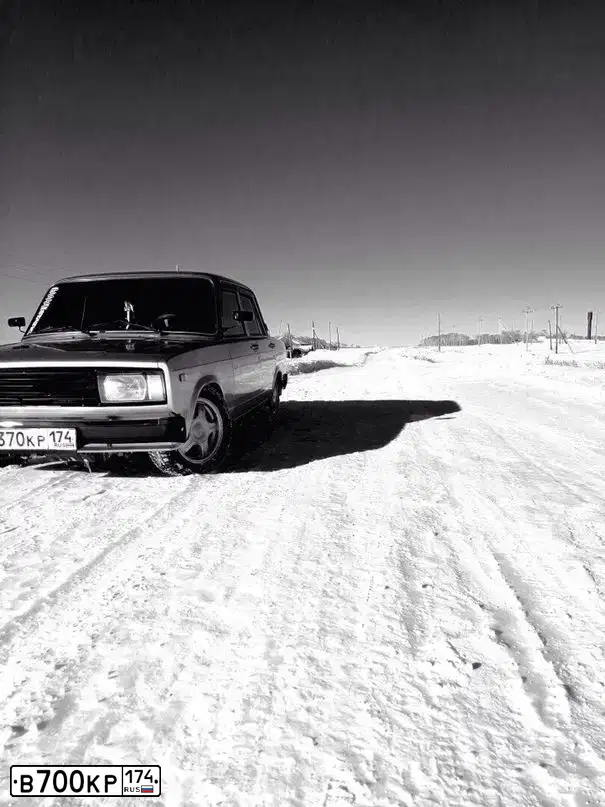 Фото автомобиля RENAULT MAGNUM 440 18, 2002 — госномер К335АК790. Цвет: Серый