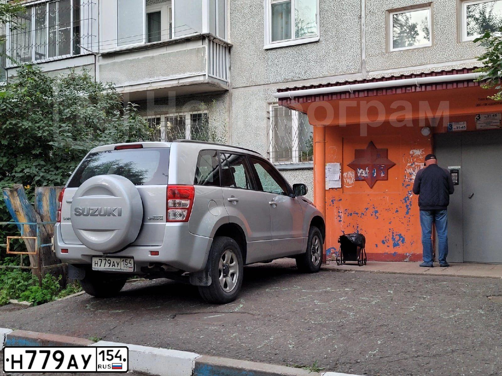 Фото автомобиля SUZUKI /GRAND/ VITARA, 2010 — госномер К357МХ142. Цвет: Серебристый