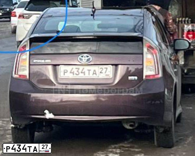 Фото автомобиля TOYOTA PRIUS, 2013 — госномер Р434ТА27