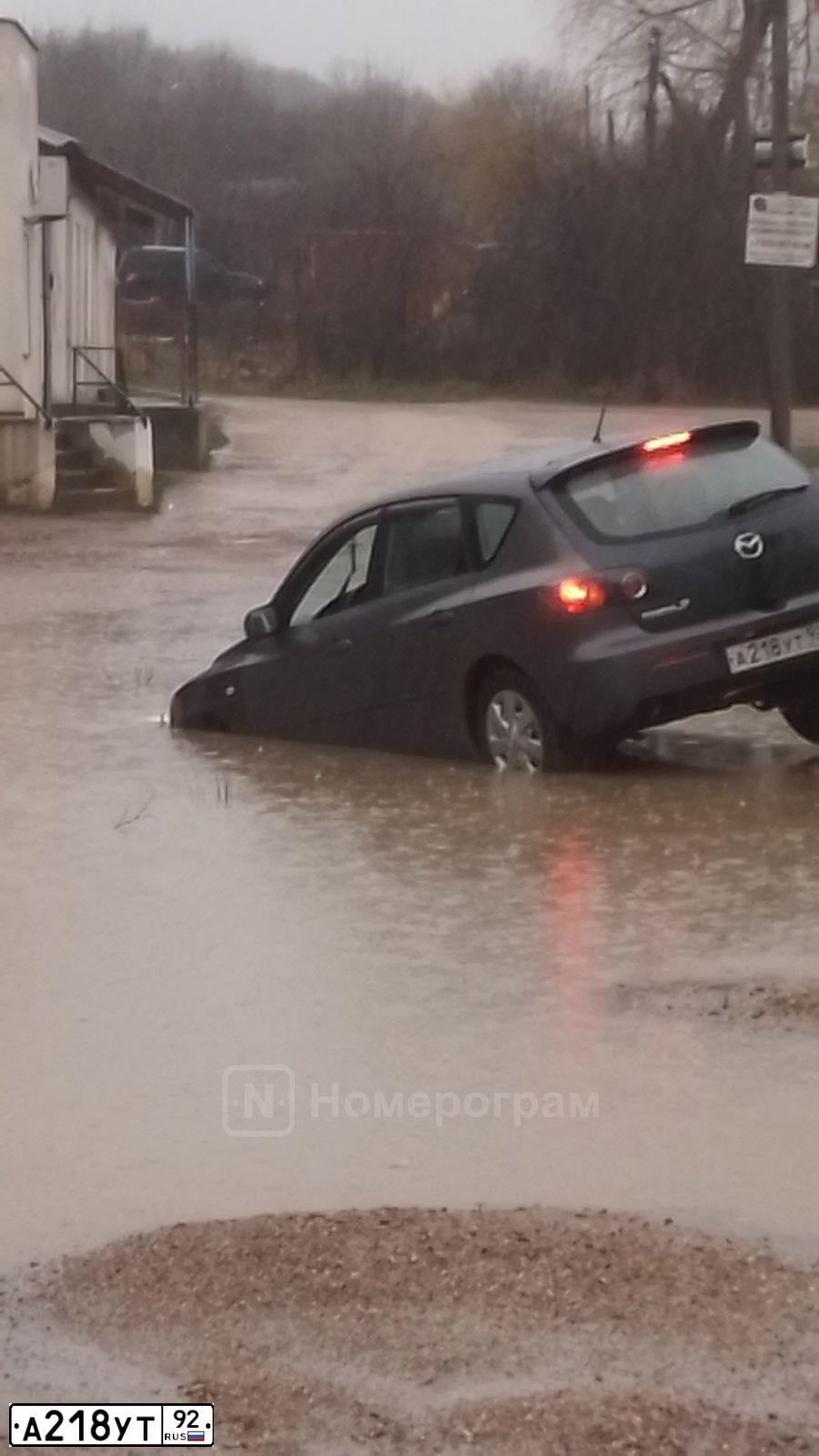Фото автомобиля MAZDA 3, 2007 — госномер К634УЕ10. Цвет: СЕРЫЙ