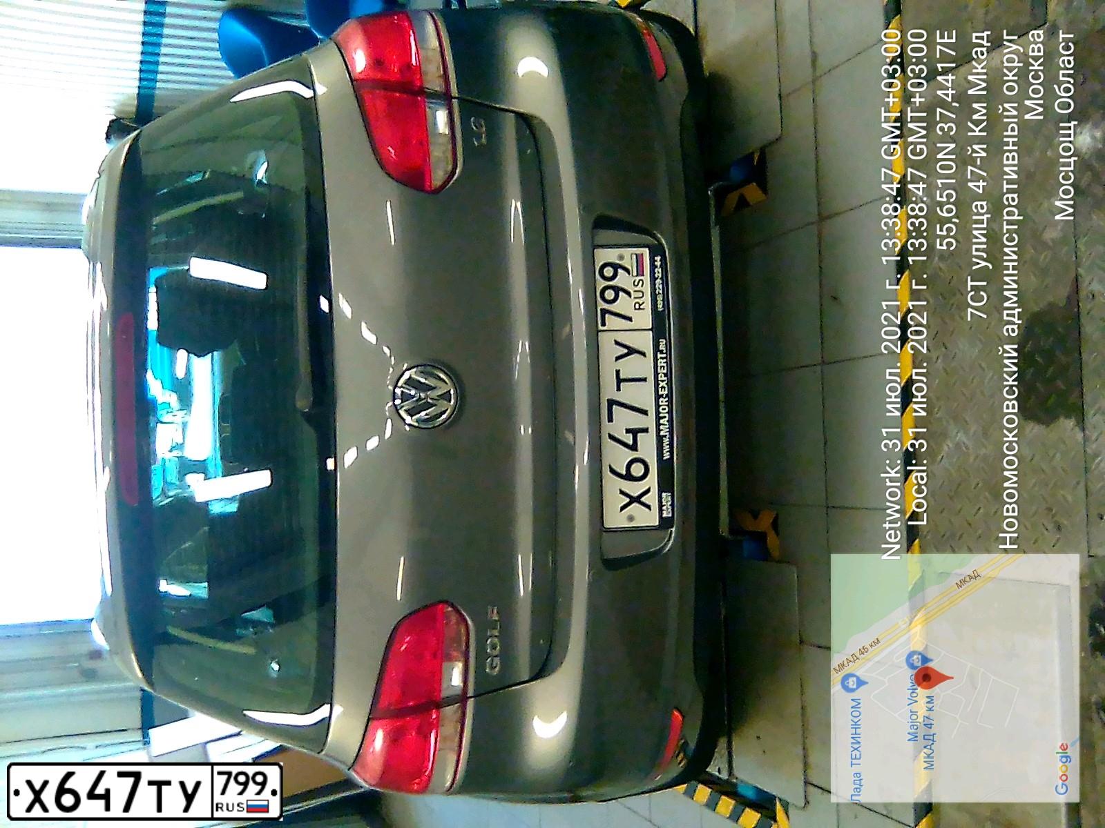 Фото автомобиля VOLKSWAGEN GOLF, 2012 — госномер Х647ТУ799. Цвет: Серый