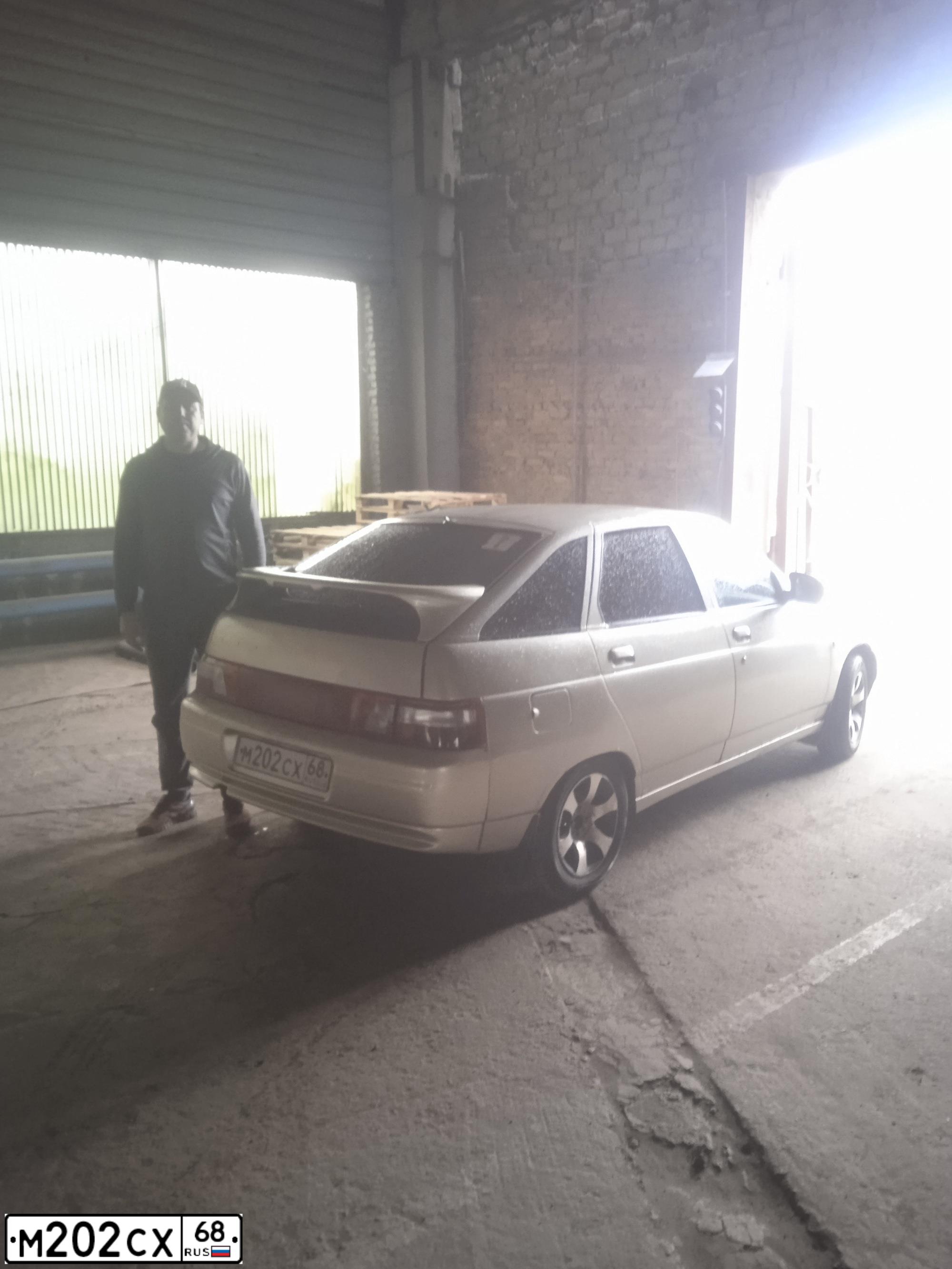 Фото автомобиля LADA 2112 LADA, 2007 — госномер М202СХ68. Цвет: СЕРЕБРИСТО-БЕЖЕВЫЙ