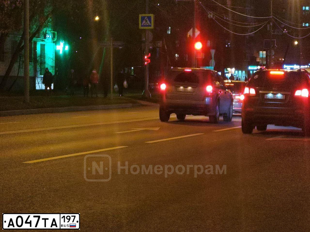 Фото автомобиля TOYOTA LANDCRUISER 200, 2012 — госномер С226ХР77