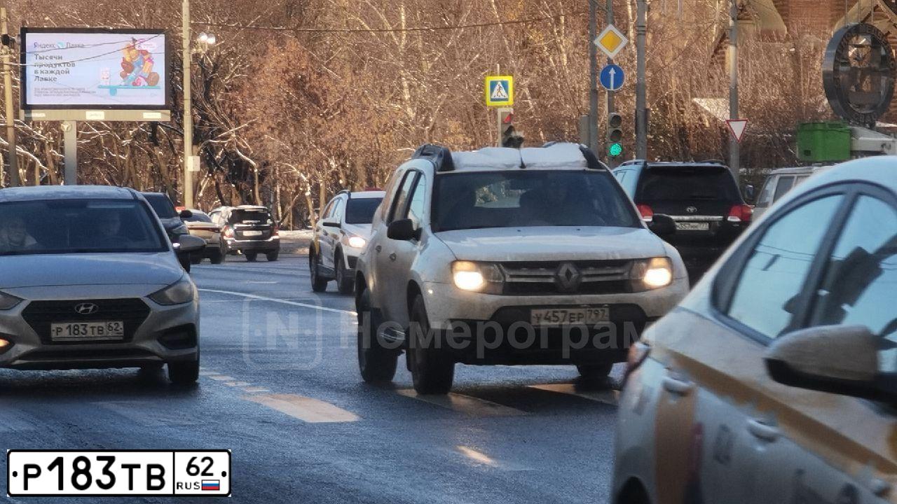 Фото автомобиля HYUNDAI SOLARIS, 2019 — госномер О082НК134. Цвет: СЕРЕБРИСТЫЙ
