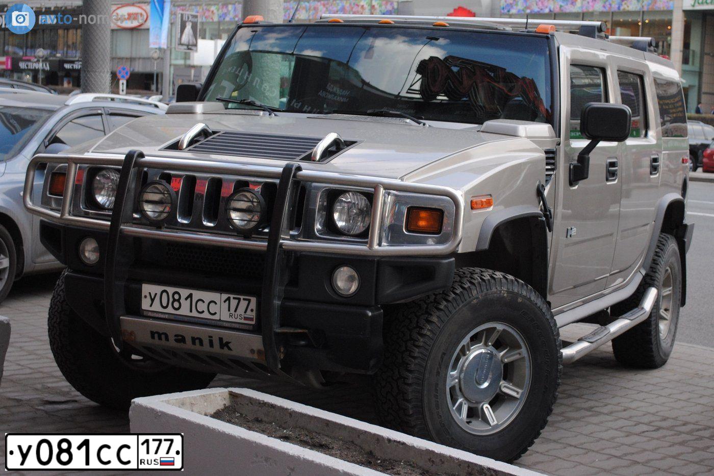 Фото автомобиля HUMMER H2, 2003 — госномер Е097УМ777. Цвет: Серый