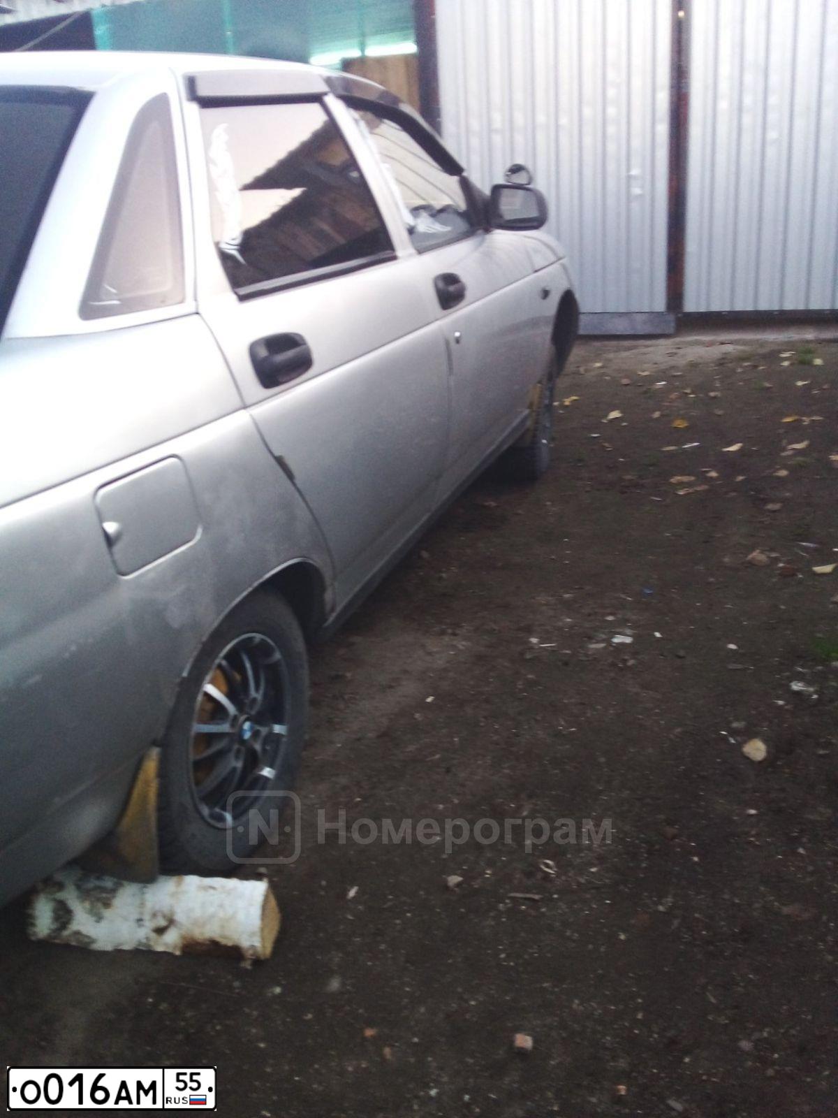 Фото автомобиля LADA 2110, 2004 — госномер О016АМ55. Цвет: СЕРЕБРИСТЫЙ
