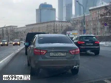 Фото автомобиля AUDI Q5, 2015 — госномер Н699ОА777. Цвет: ЧЕРНЫЙ